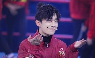 易烊千玺近况爆料最新,新作品筹备中，生活状态引关注